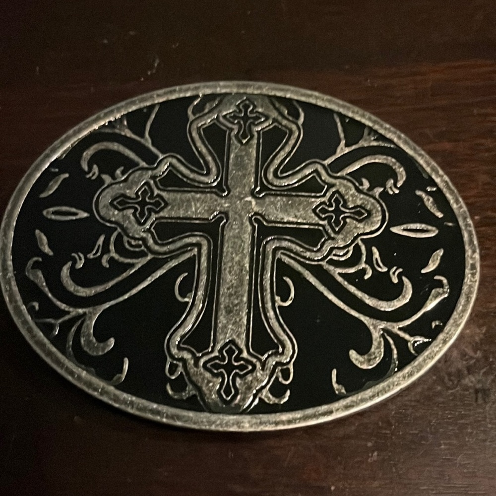 Cross belt buckle